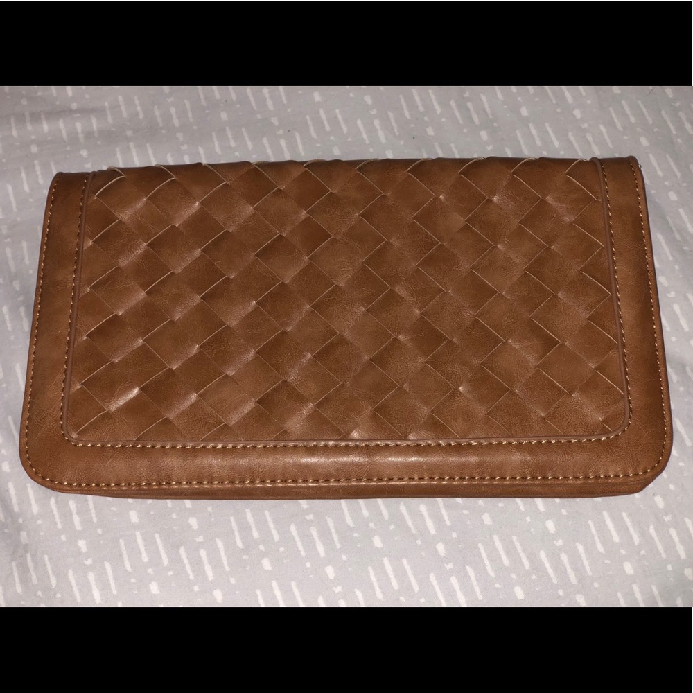Brown (faux) leather bag